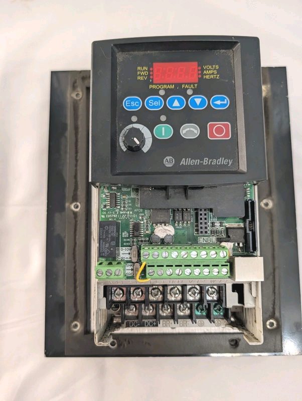 Частотный преобразователь Allen-Bradley 22B-D2P3H204