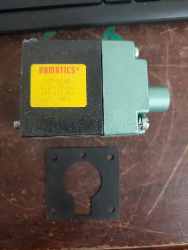 Пневмоклапан Numatics 237-526B