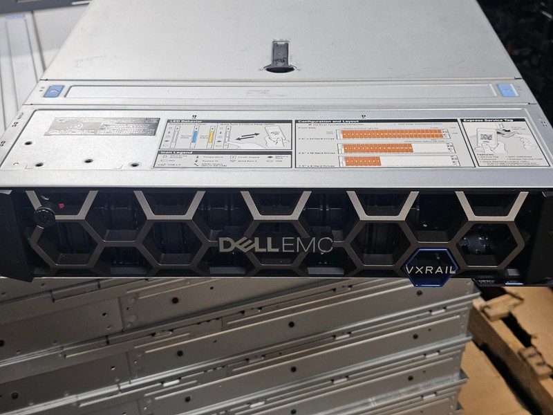 Сервер Dell 24-SFF