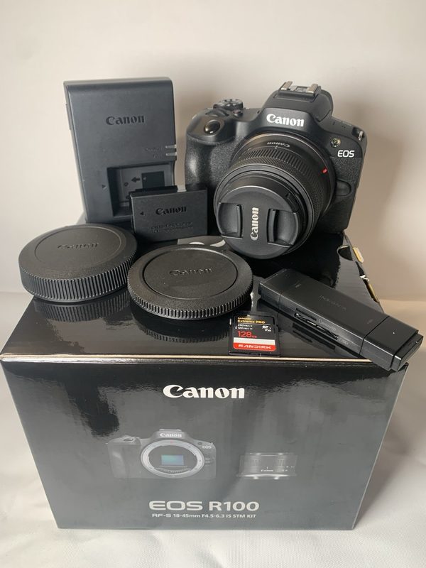Фотокамера Canon 24.1MP
