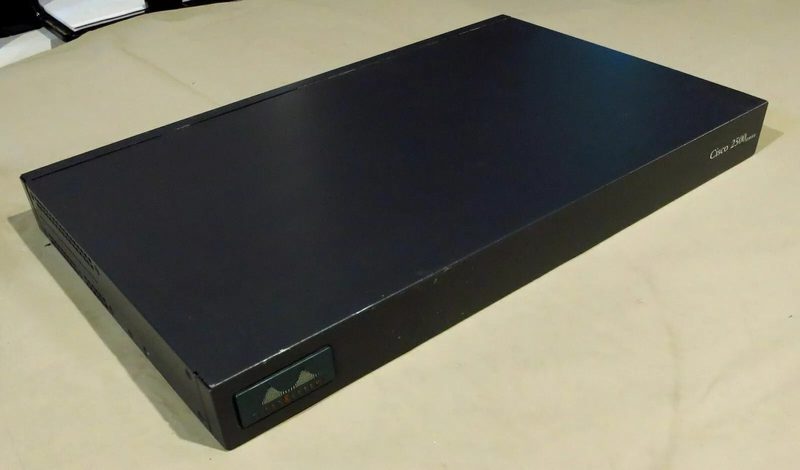 Сервер Cisco 2523