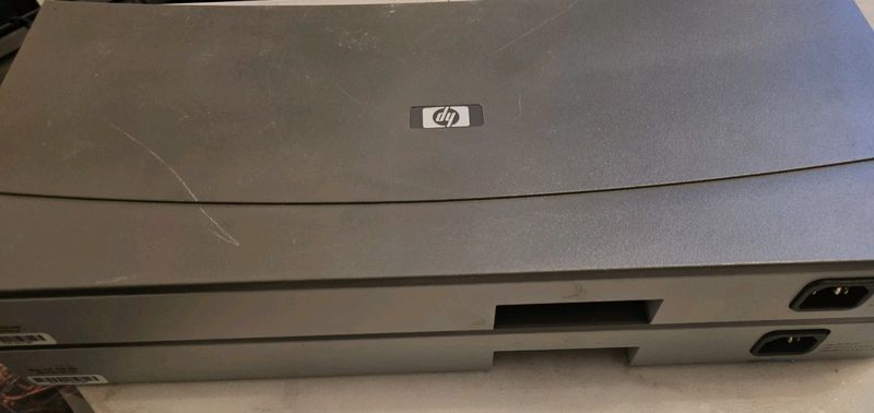 Коммутатор HPE 252424G