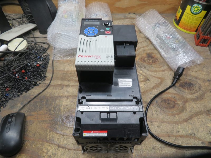 Частотный преобразователь Allen-Bradley 25B-D024N104