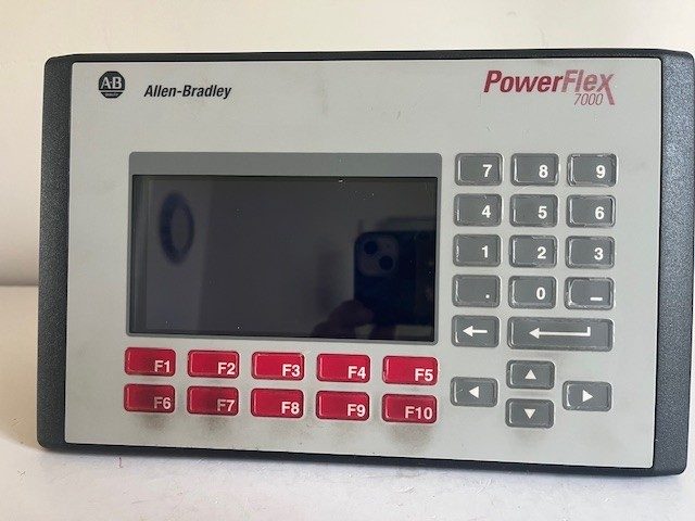 Панель оператора Allen-Bradley 2711-K5A5L11