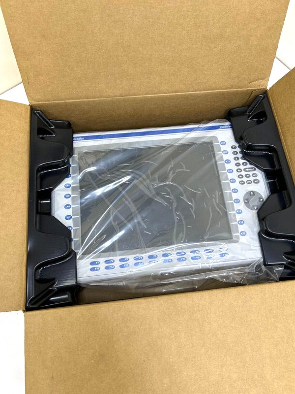 Панель оператора Allen-Bradley 2711P-K15C4A8