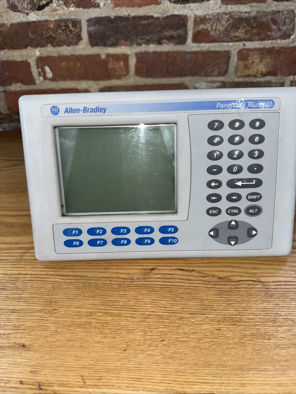 Панель оператора Allen-Bradley 2711P-K6M20A