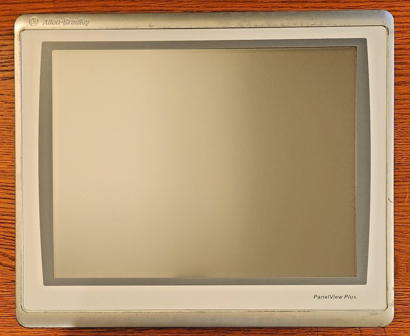 Панель оператора Allen-Bradley 2711P-T15C22D9P