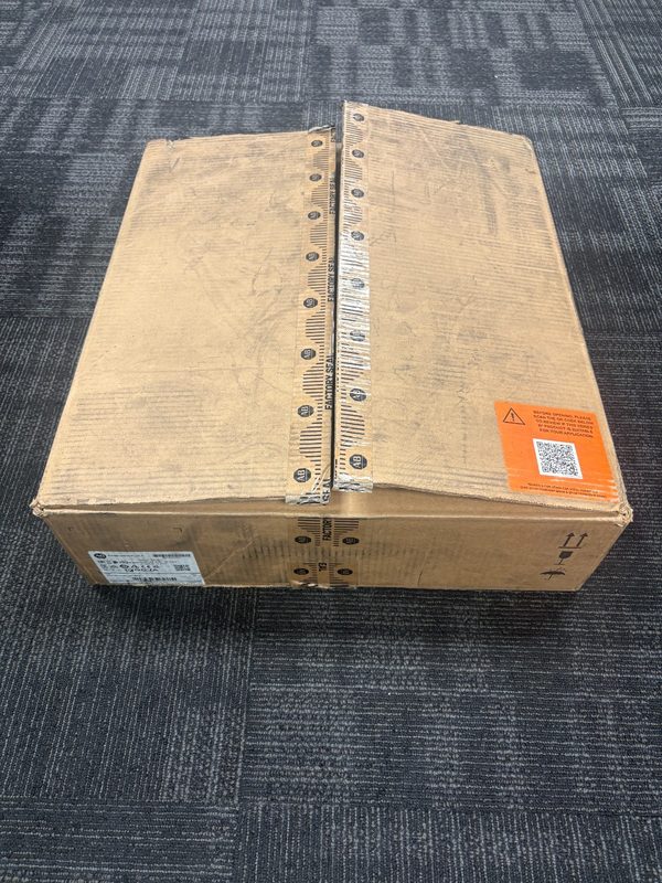 Панель оператора Allen-Bradley 2711P-T19C22D9PK
