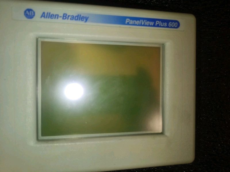 Панель оператора Allen-Bradley 2711P-T6M20D