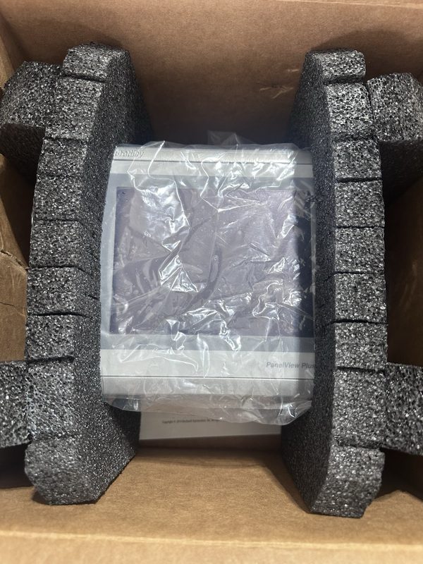 Панель оператора Allen-Bradley 2711P-T7C22A9P