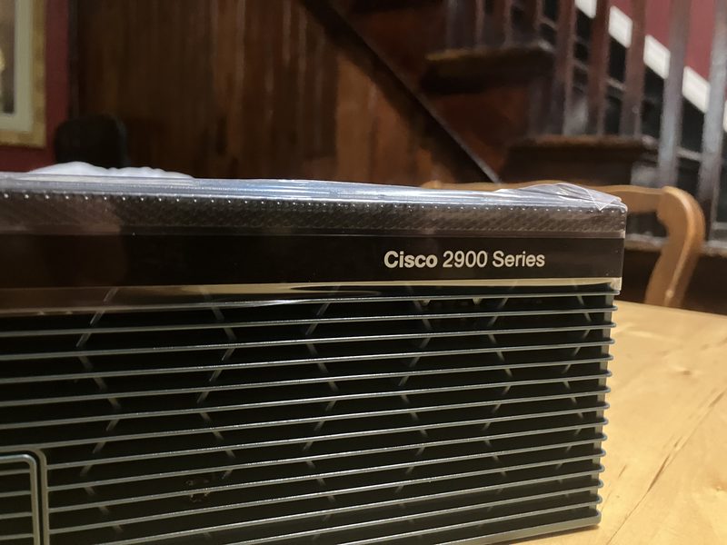 Маршрутизатор Cisco 2911-V/K9