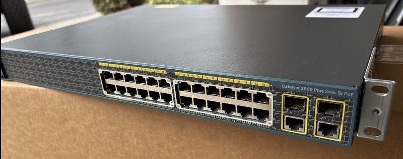 Коммутатор Cisco 2960-PLUS