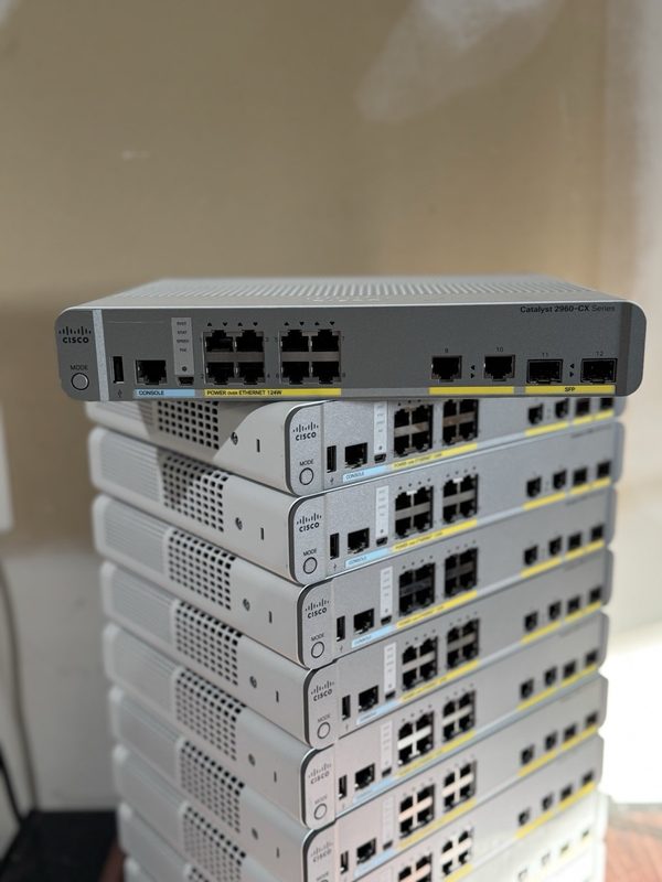Коммутатор Cisco 2960CX-8PC-L
