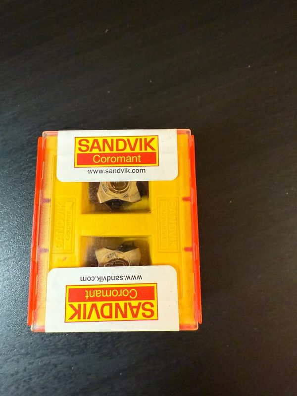 Режущий инструмент Sandvik 3-80-101108-8-M5W