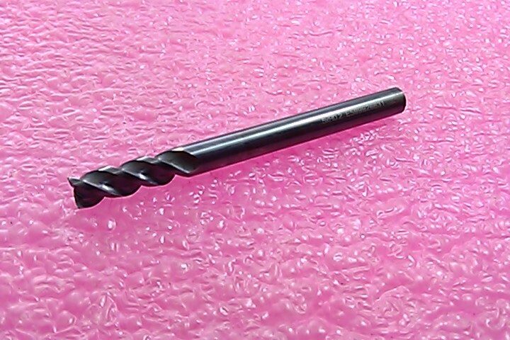 Режущий инструмент 3-FLUTES