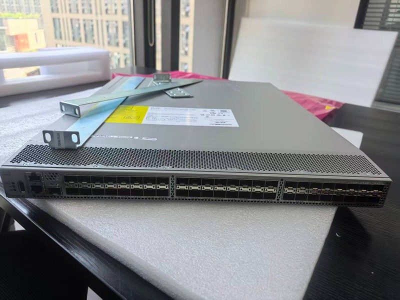 Коммутатор Cisco 32G-READY