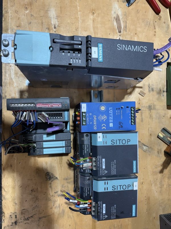 ПЛК Siemens 334-3BA00