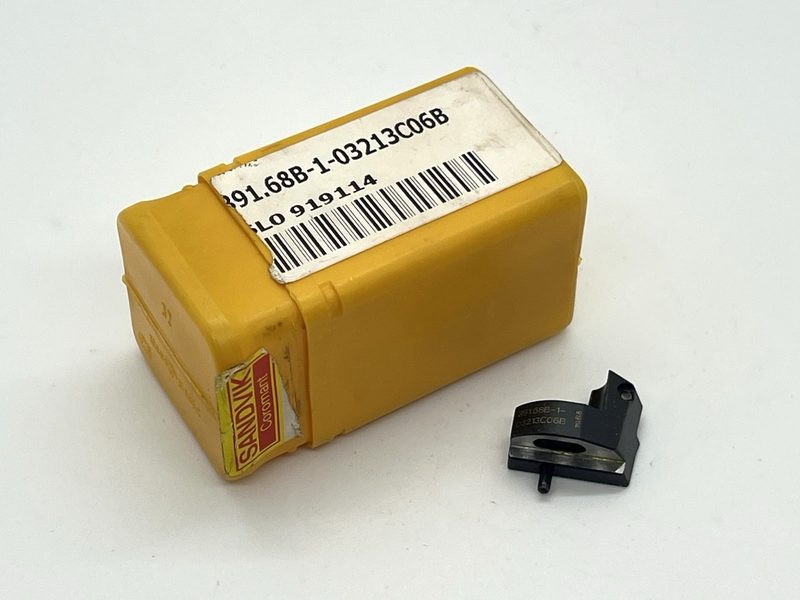 Режущий инструмент Sandvik 391.68B-1-03213C06B