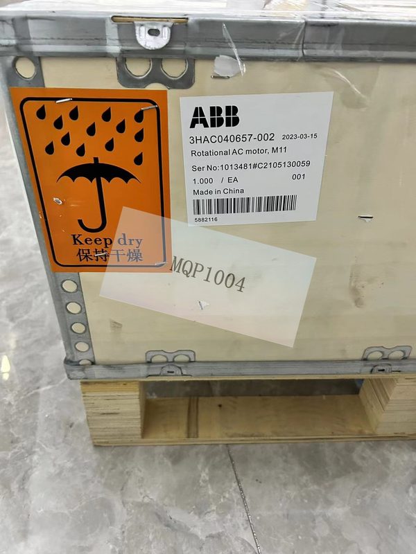Робот ABB 3HAC040657-002