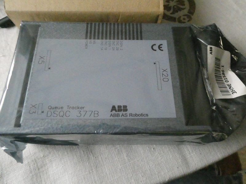 Робот ABB 3HNE01586-1