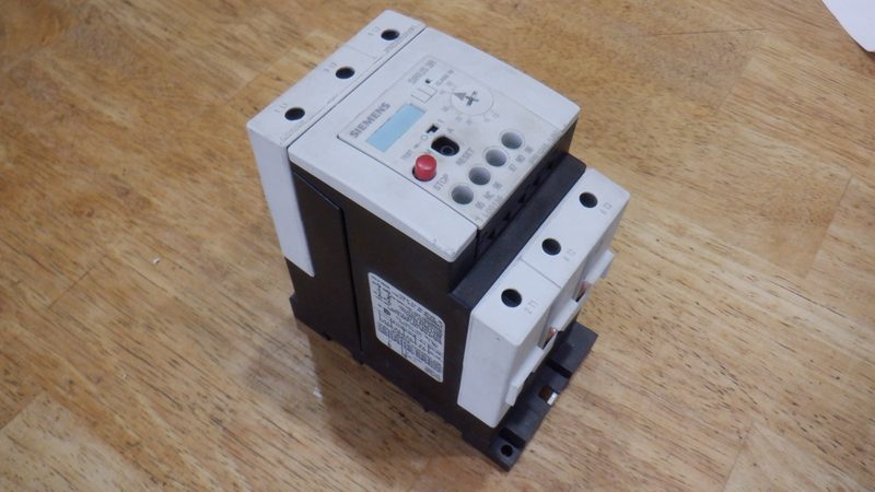 Реле Siemens 3RB1046-1UB0