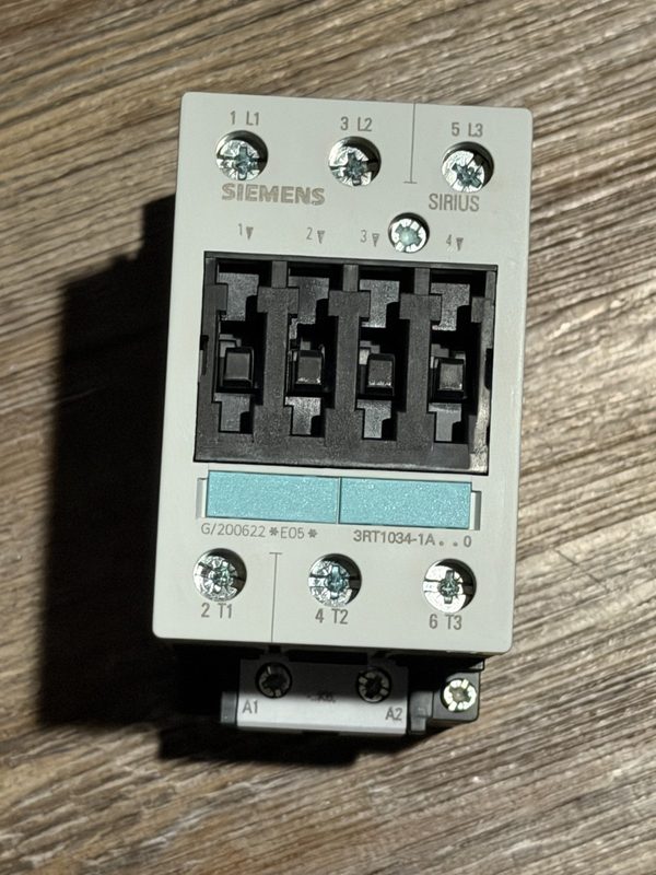 Контактор Siemens 3RT1034-1AK60