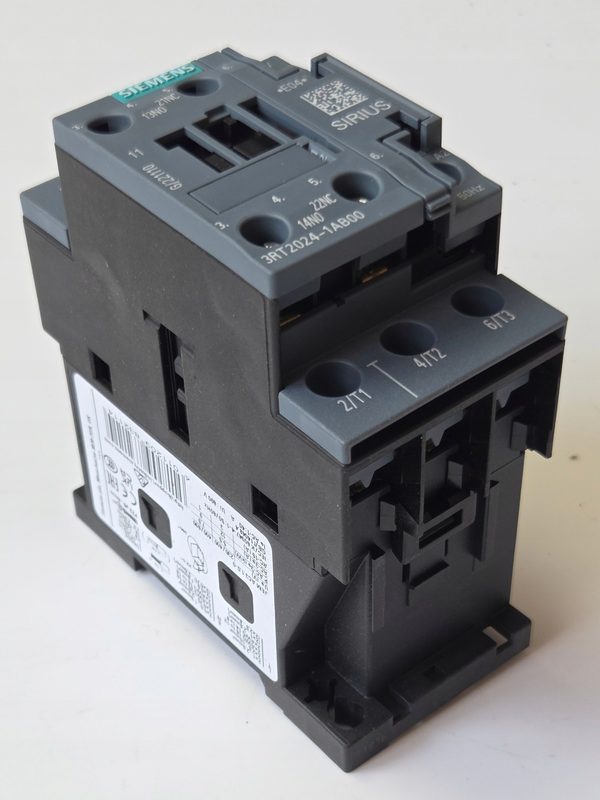 Контактор Siemens 3RT2024-1AB00