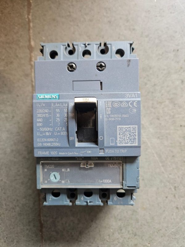 Автоматический выключатель Siemens 3VA1110-4EE32-0AA0