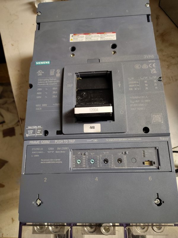 Автоматический выключатель Siemens 3VA6712-5HN31-0AA0