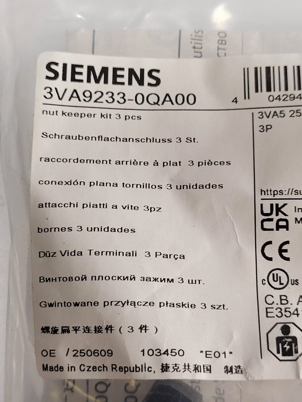 Автоматический выключатель Siemens 3VA9233-0QA00