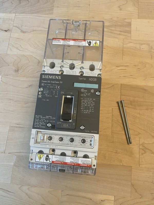 Автоматический выключатель Siemens 3VL2506-2PE33-0AA0
