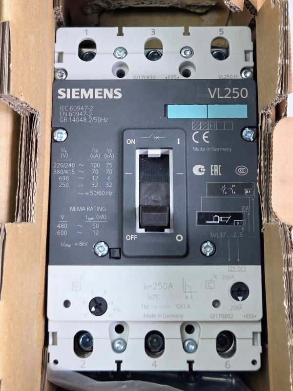 Автоматический выключатель Siemens 3VL3725-2DC36-0AA0