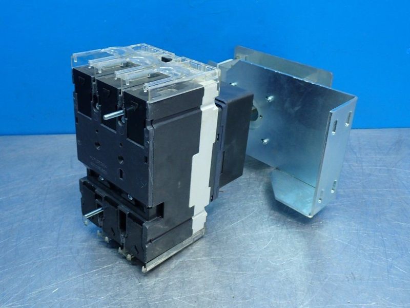 Автоматический выключатель Siemens 3VL9300-3HE01