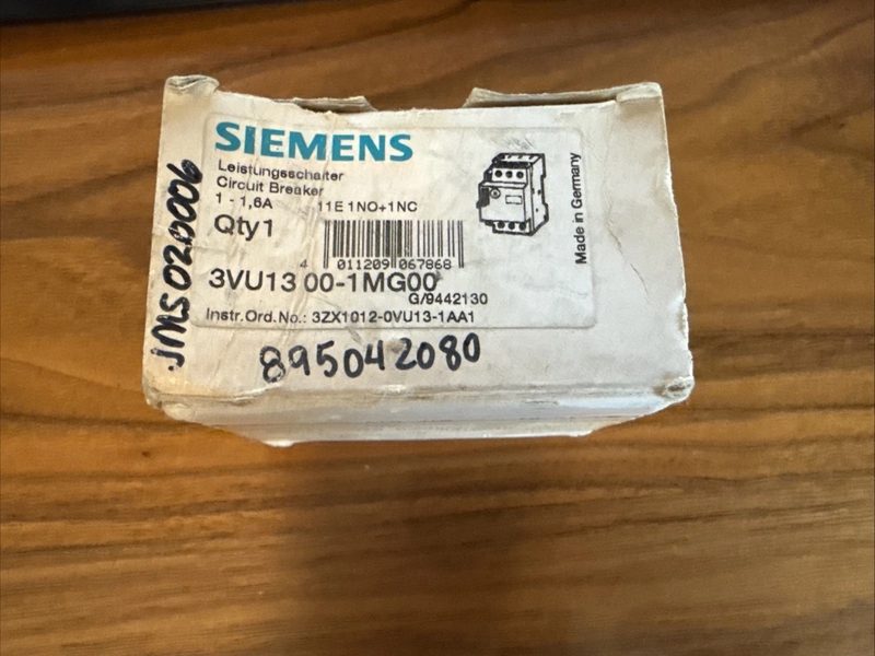 Автоматический выключатель Siemens 3VU1300-1MG00