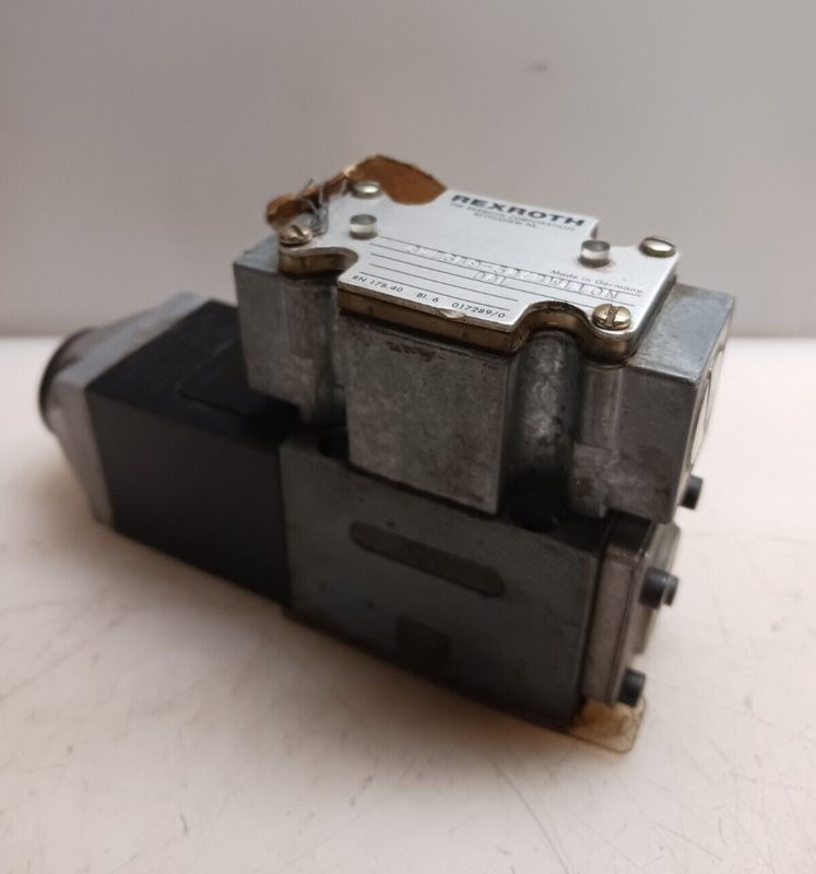 Электромагнитный клапан Bosch Rexroth 3WE6B9-52/BW110N
