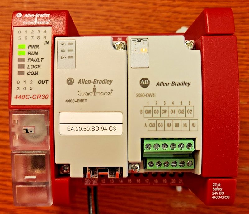 Реле безопасности Allen-Bradley 440C-ENET