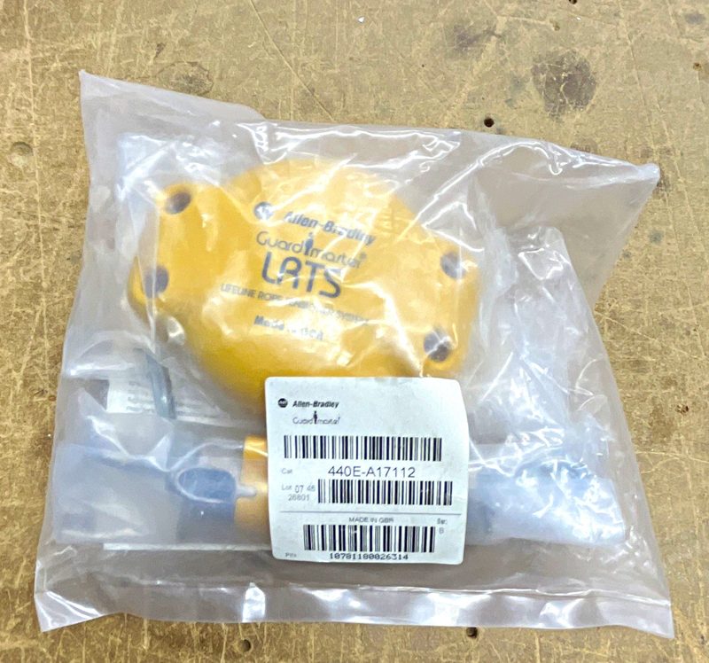 Реле безопасности Allen-Bradley 440E-A17112