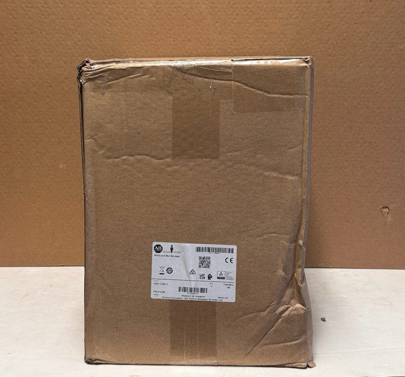 Реле безопасности Allen-Bradley 440F-C28013