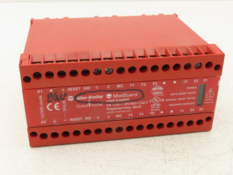 Реле безопасности Allen-Bradley 440F-C4000D