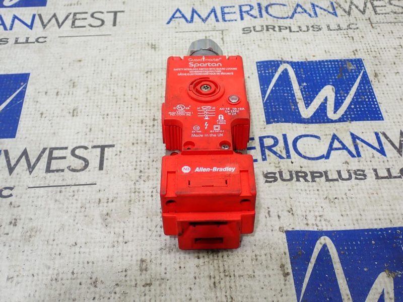 Реле безопасности Allen-Bradley 440G-S36044