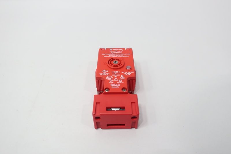 Реле безопасности Allen-Bradley 440G-S36045