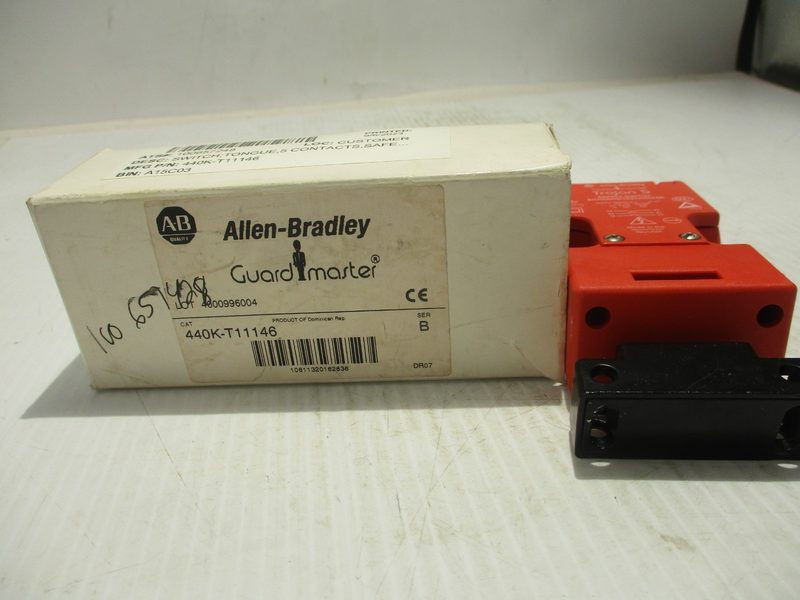 Реле безопасности Allen-Bradley 440K-T11146