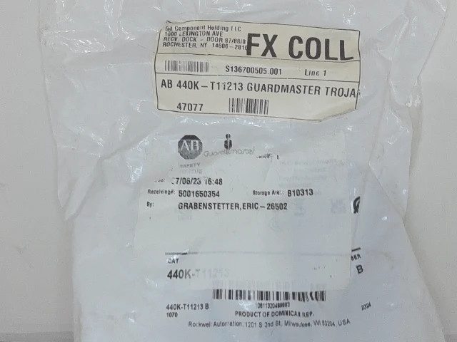 Реле безопасности Allen-Bradley 440K-T11213