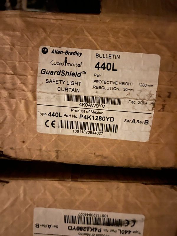 Световая завеса Allen-Bradley 440L-P4K1280YD