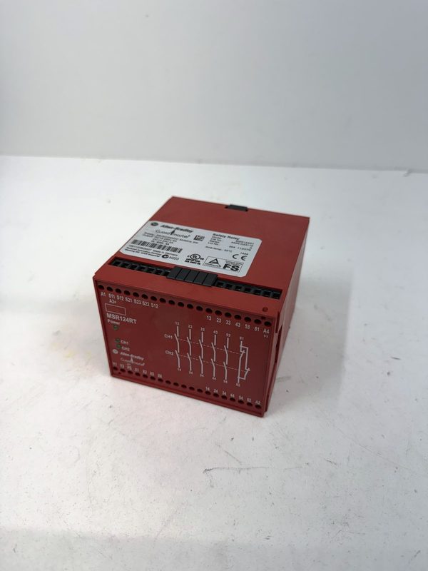 Реле безопасности Allen-Bradley 440R-G23110