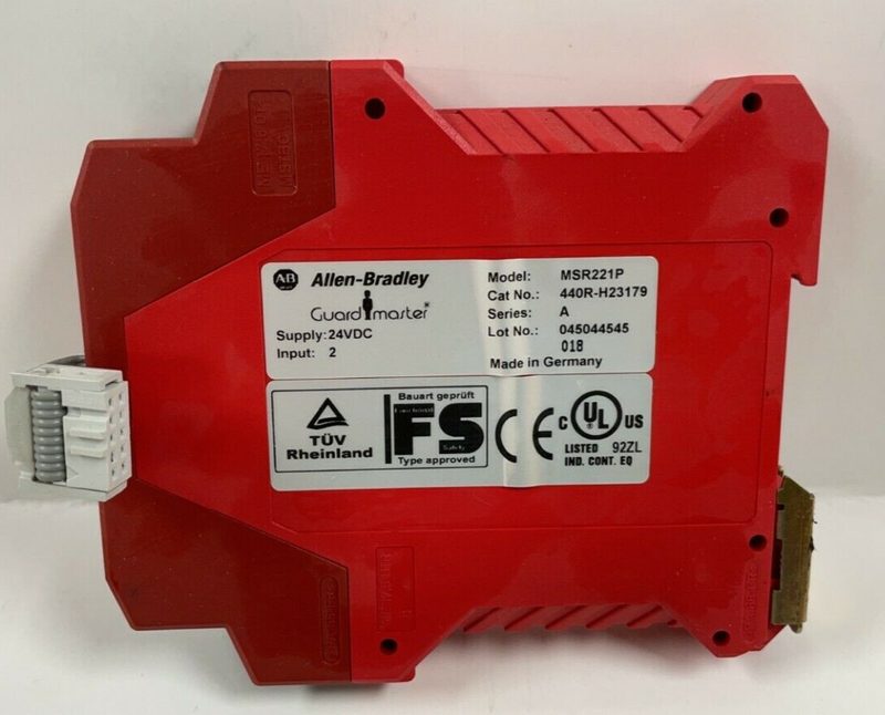 Реле безопасности Allen-Bradley 440R-H23179