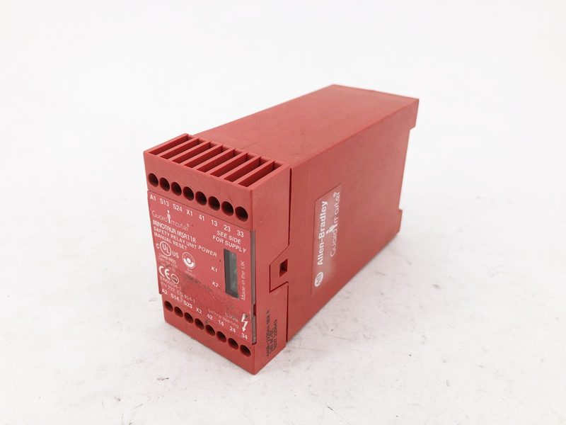 Реле безопасности Allen-Bradley 440R-J23044