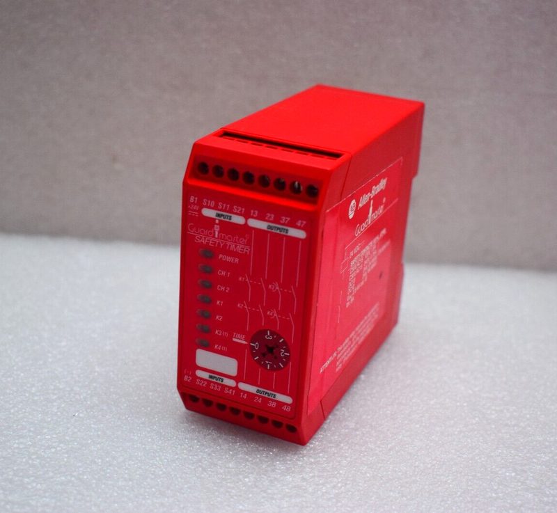 Реле безопасности Allen-Bradley 440R-M23065