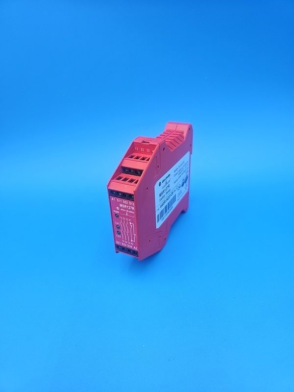 Реле безопасности Allen-Bradley 440R-N23129