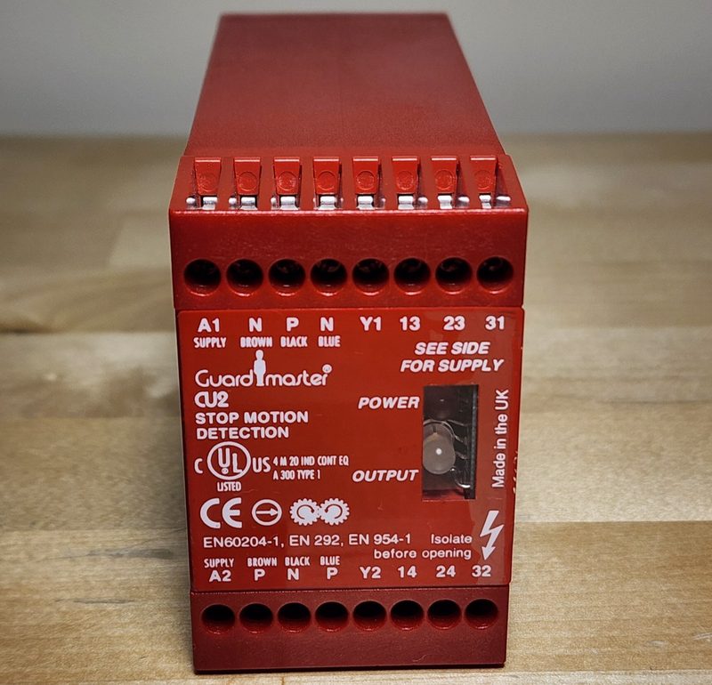 Реле безопасности Allen-Bradley 440R-S07173